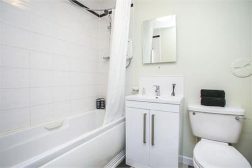 Immaculate Cosy Flat Next To Holyrood Park! Lejlighed Edinburgh Eksteriør billede